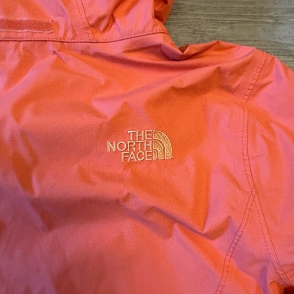 The North Face Hyvent Women's Coral Jacket Coat - Picture 9 of 14
